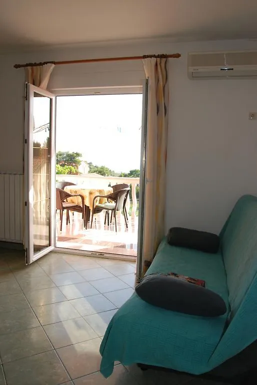 Apartments Toska Banjol