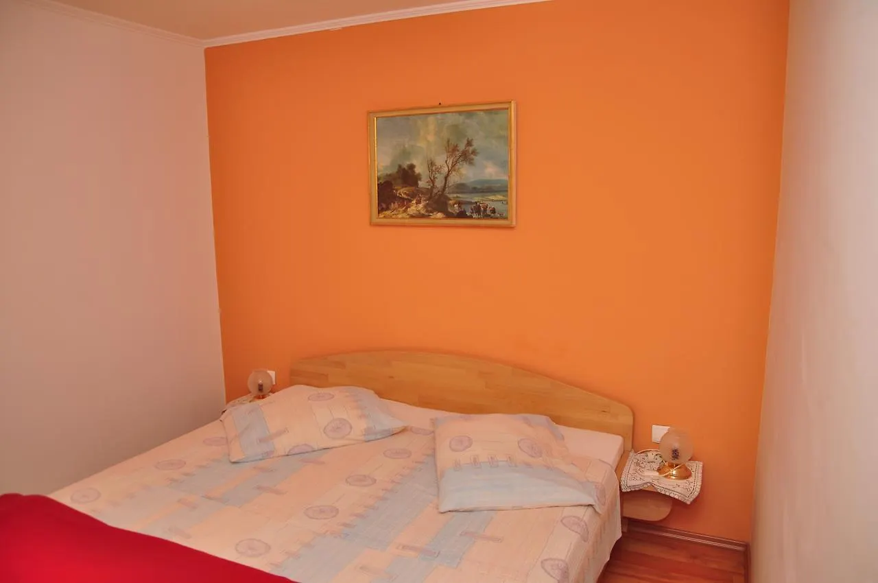 Apartments Toska Banjol