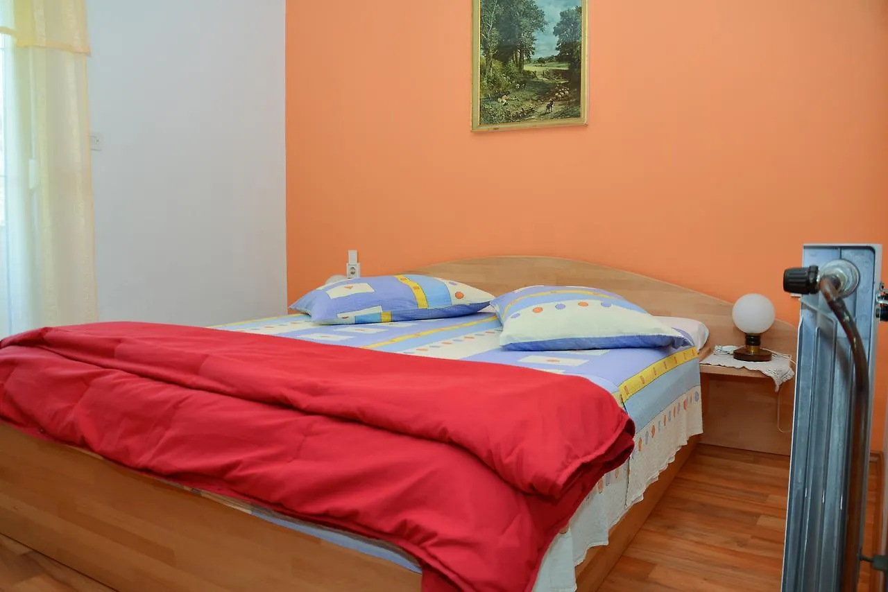 Apartments Toska  Banjol